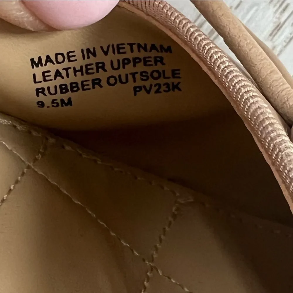Michael Kors Nori Leather Ballet Flats size 9.5M Tan Bow Shoes Neutral Classic
